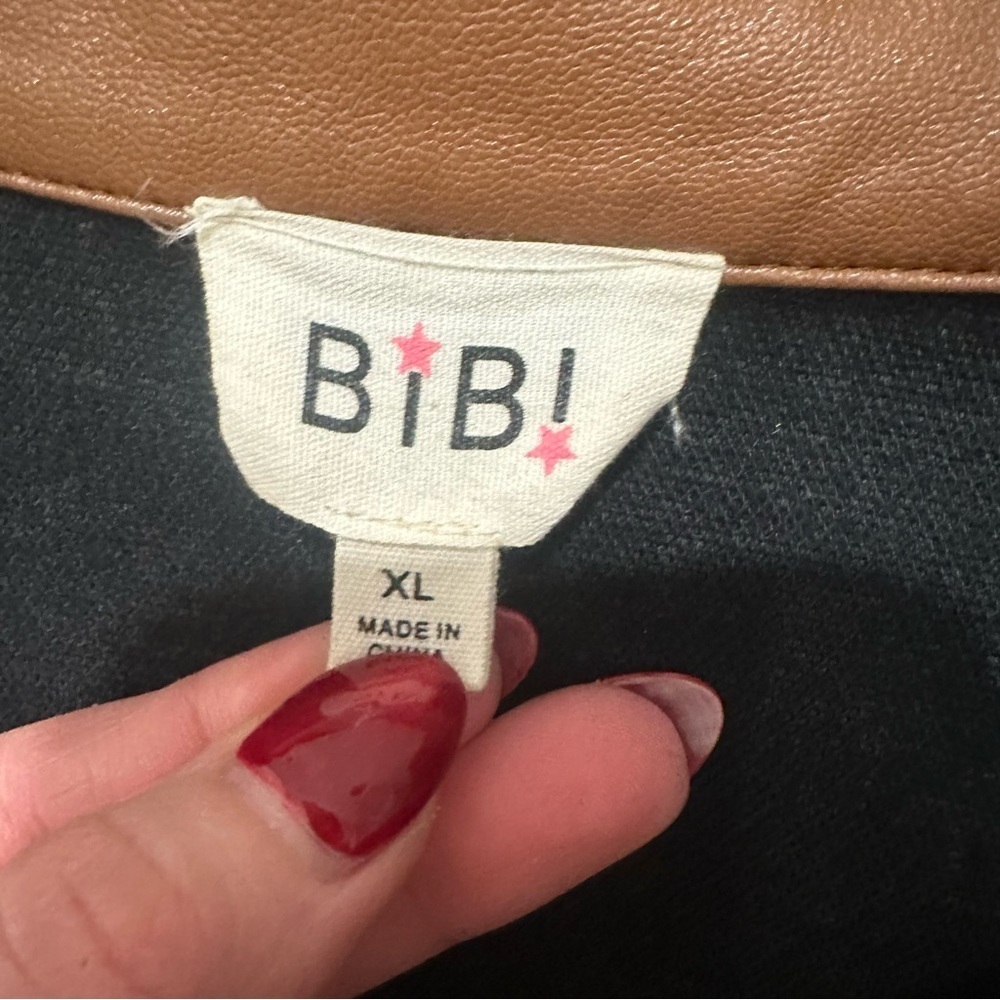 BiBi Color Block Faux Leather Shacket - Picture 6 of 13
